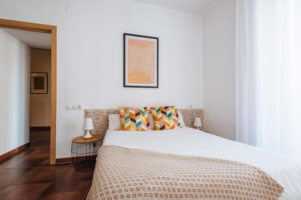 Homeyseville- Bright Apartment At Santa Cruz 6 Pax, Parking Optional Buitenkant foto