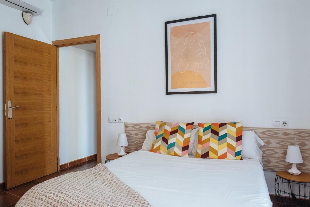 Homeyseville- Bright Apartment At Santa Cruz 6 Pax, Parking Optional Buitenkant foto