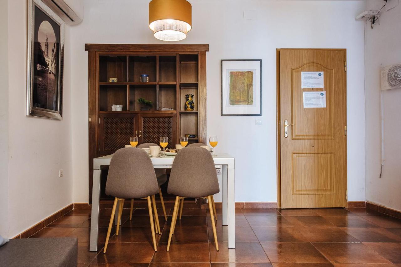 Homeyseville- Bright Apartment At Santa Cruz 6 Pax, Parking Optional Buitenkant foto