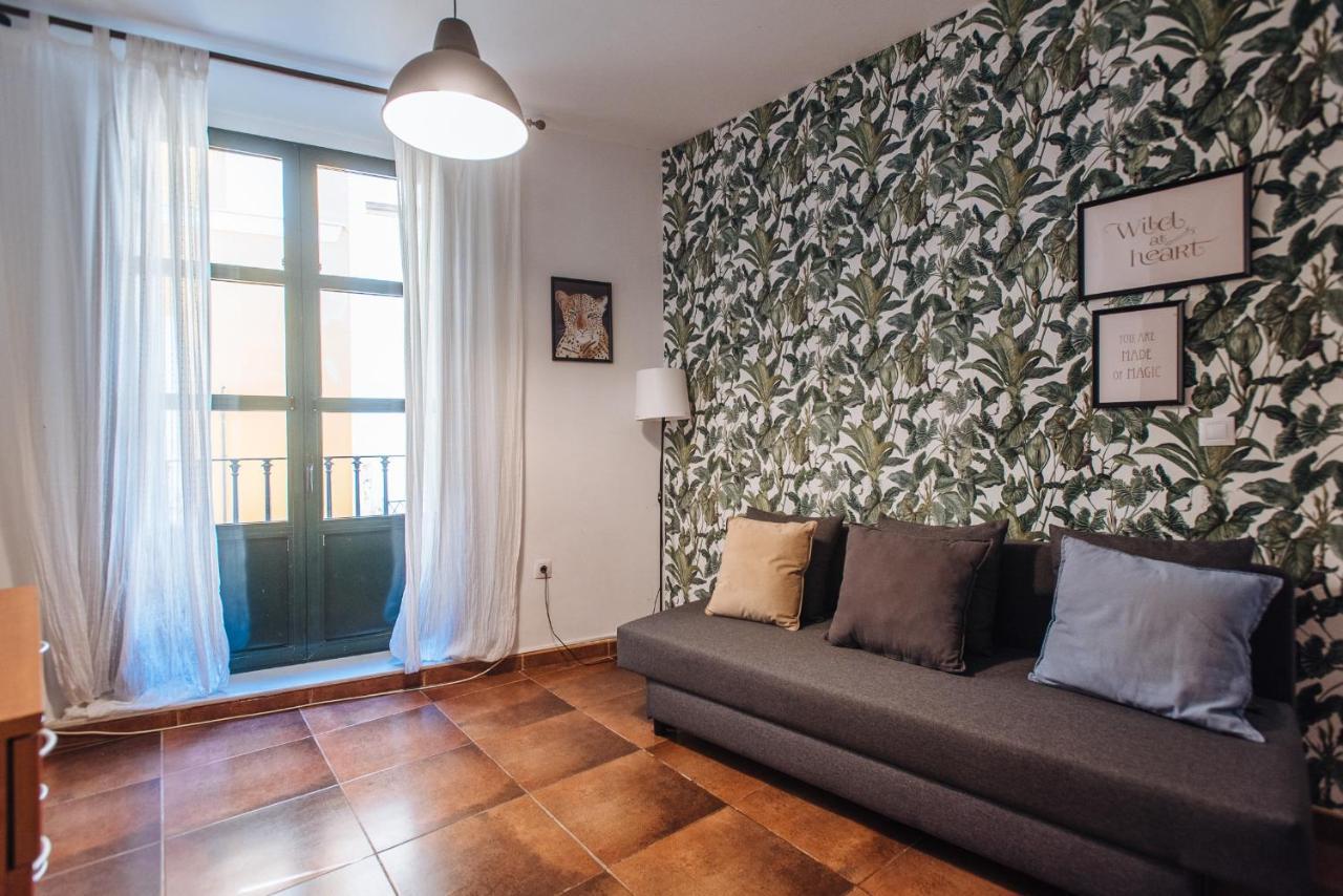 Homeyseville- Bright Apartment At Santa Cruz 6 Pax, Parking Optional Buitenkant foto