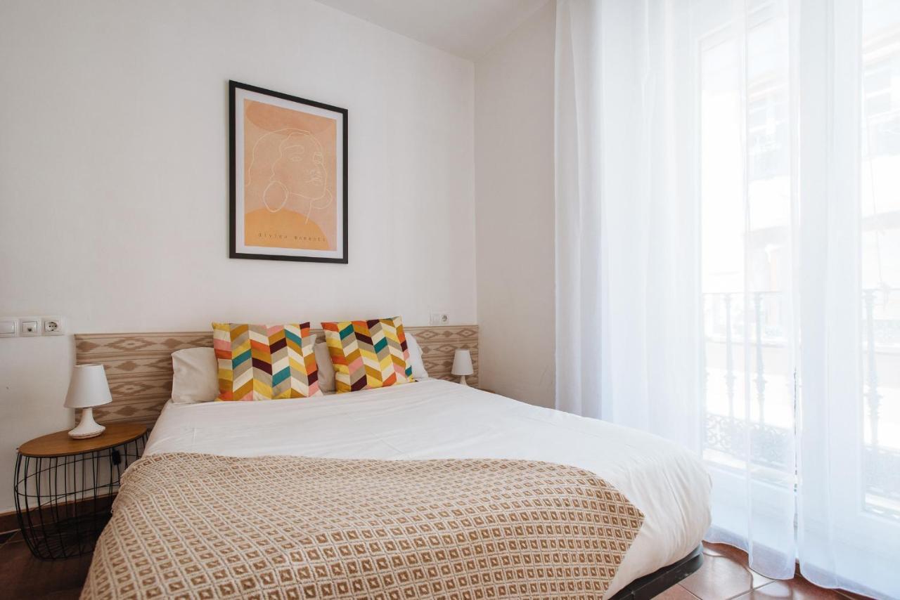 Homeyseville- Bright Apartment At Santa Cruz 6 Pax, Parking Optional Buitenkant foto