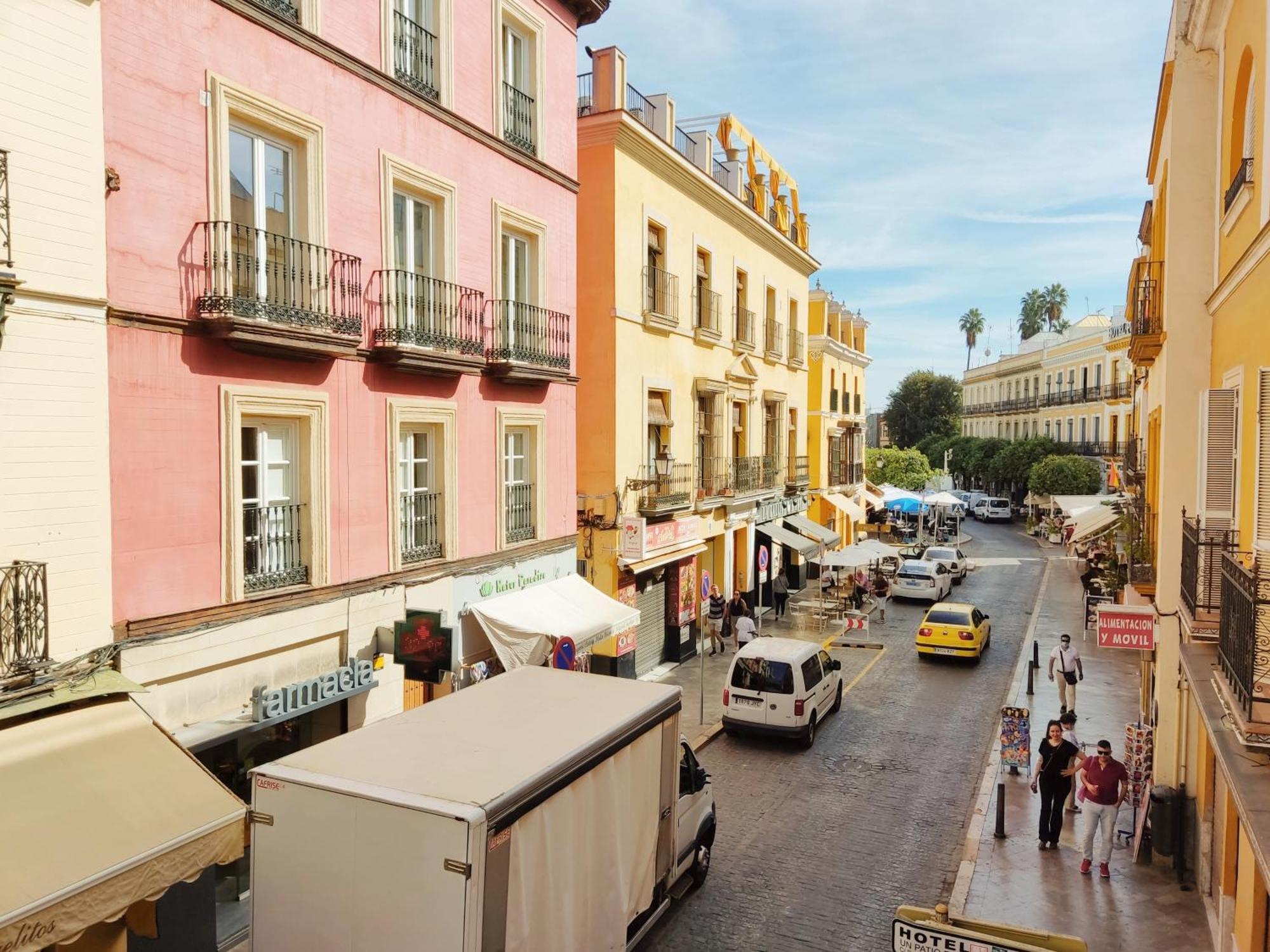 Homeyseville- Bright Apartment At Santa Cruz 6 Pax, Parking Optional Buitenkant foto